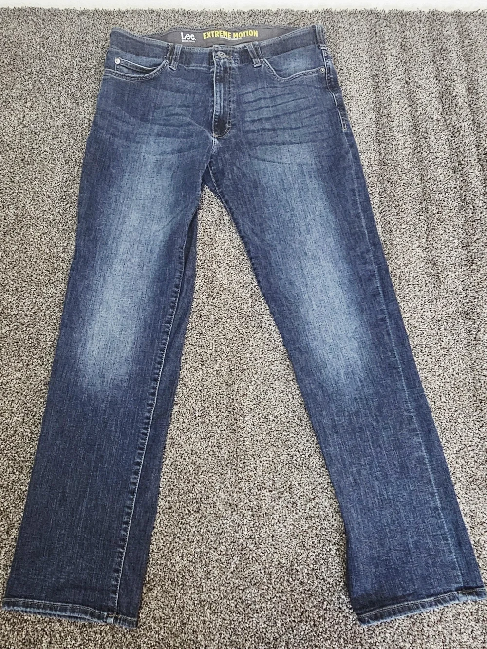 Lee Extreme Motion Jeans 36x34 Medium Wash Blue Stretch Denim